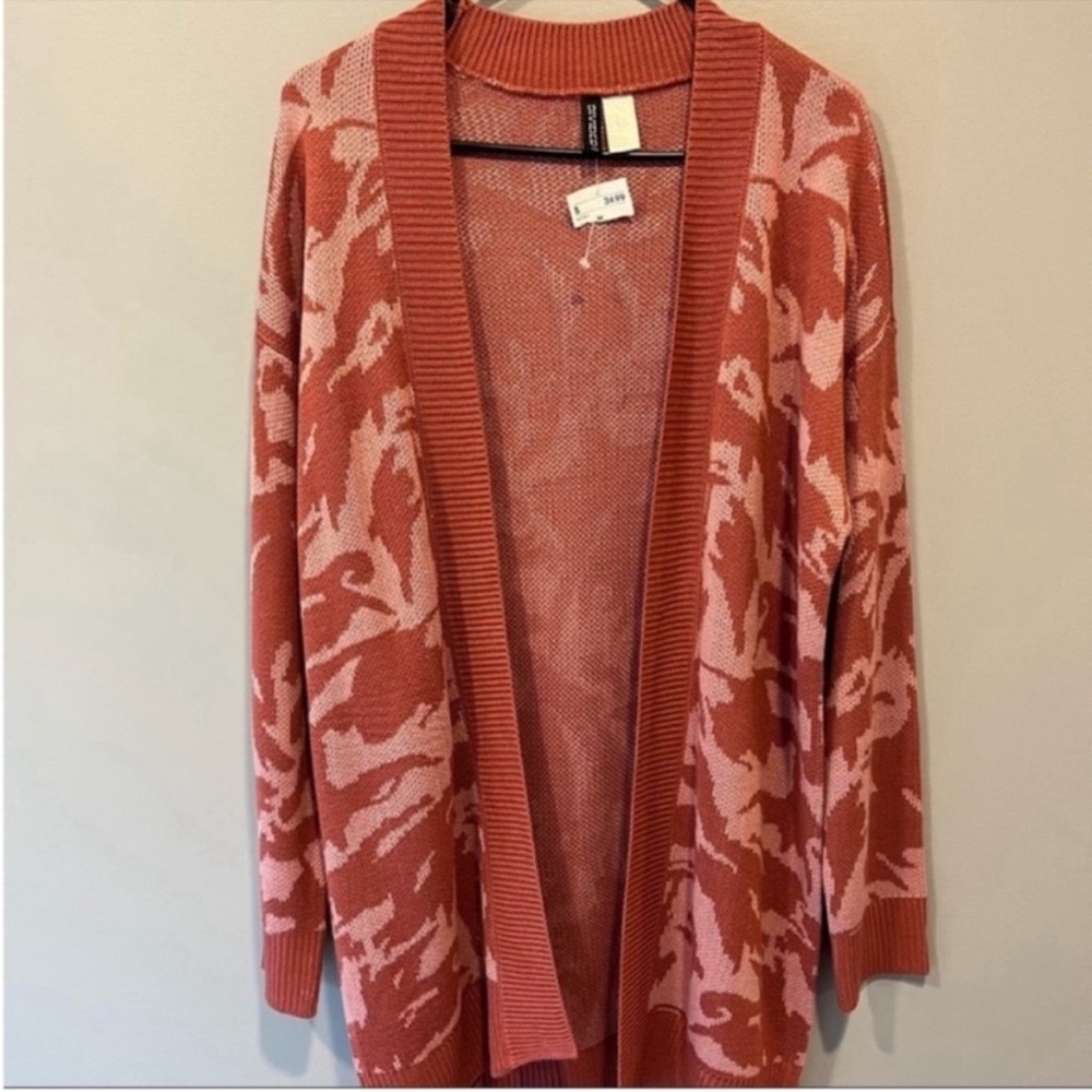 Divided Open Front Long Cardigan NWT size Medium.